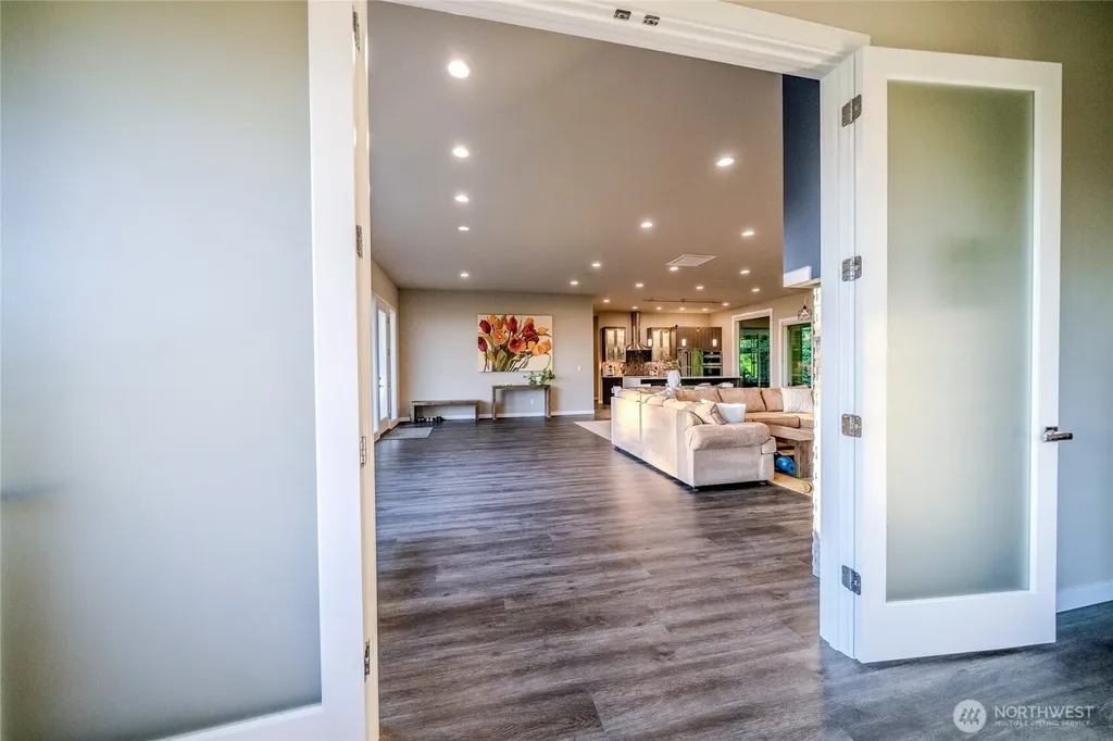 5469 Wood Duck Loop Blaine WA 98230