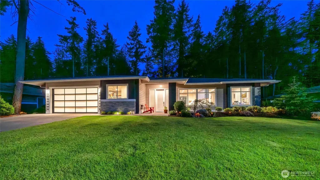 5469 Wood Duck Loop Blaine WA 98230