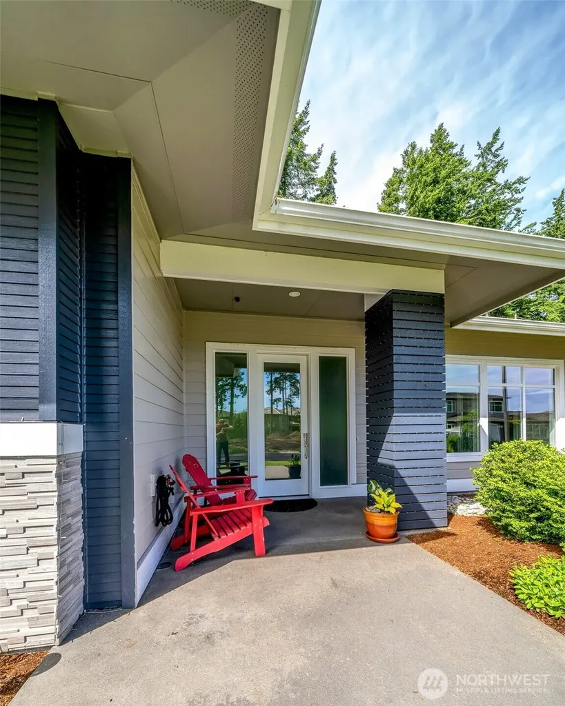 5469 Wood Duck Loop Blaine WA 98230