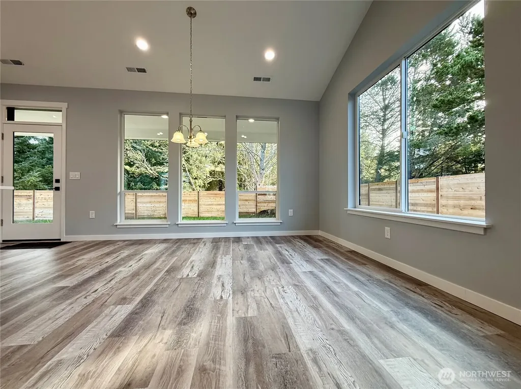 716 Island Circle SE Ocean Shores WA 98569