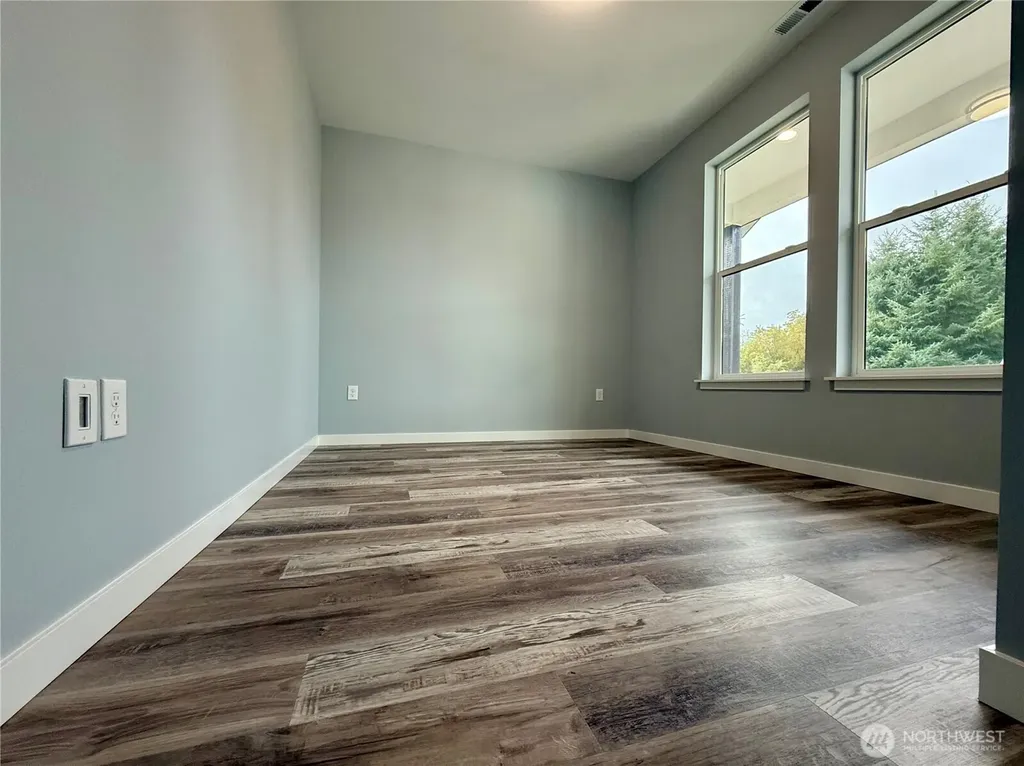 716 Island Circle SE Ocean Shores WA 98569