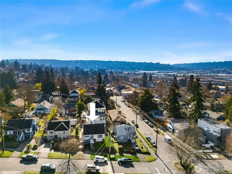 347 NW 52nd Street Seattle WA 98107