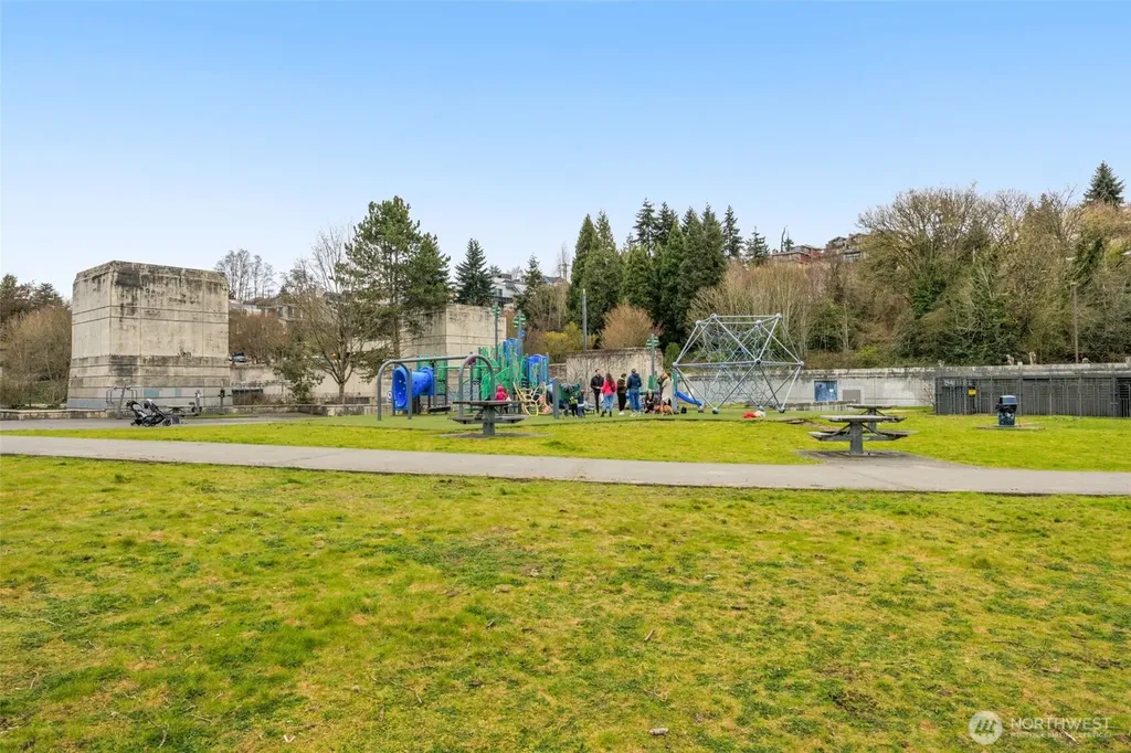904 28th Avenue S Seattle WA 98144