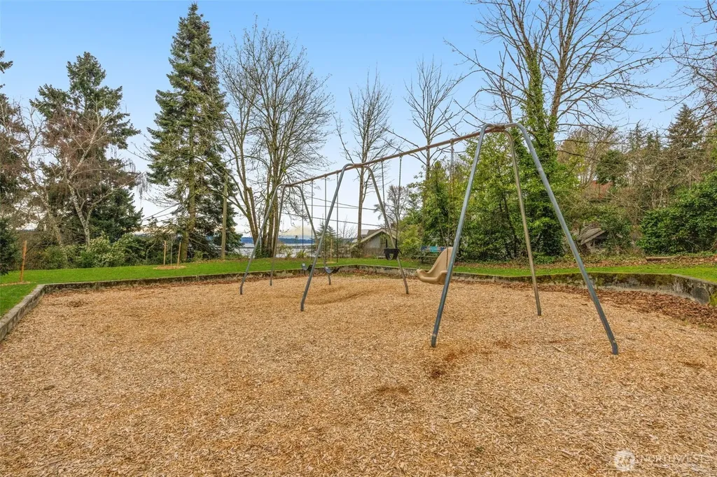 904 28th Avenue S Seattle WA 98144