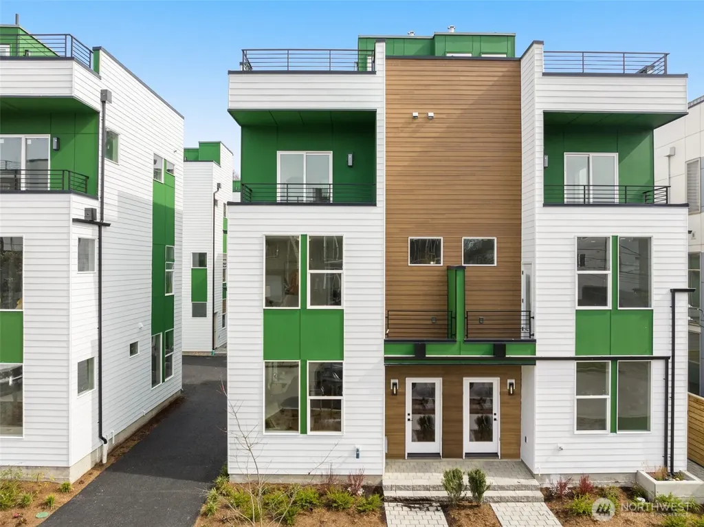 904 28th Avenue S Seattle WA 98144