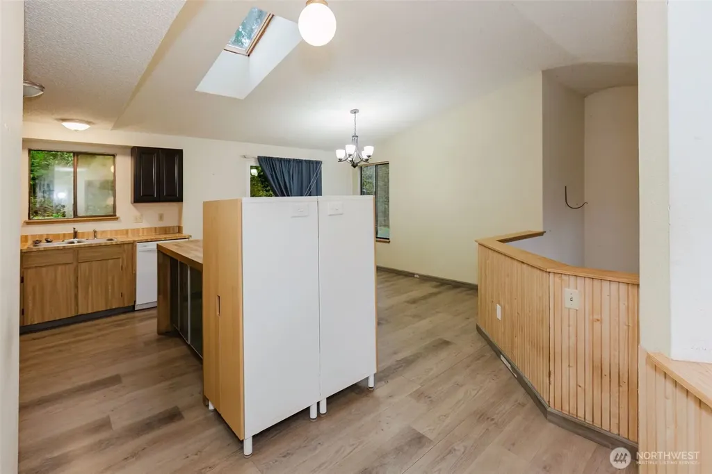 13607 W Raven Lane Bremerton WA 98312