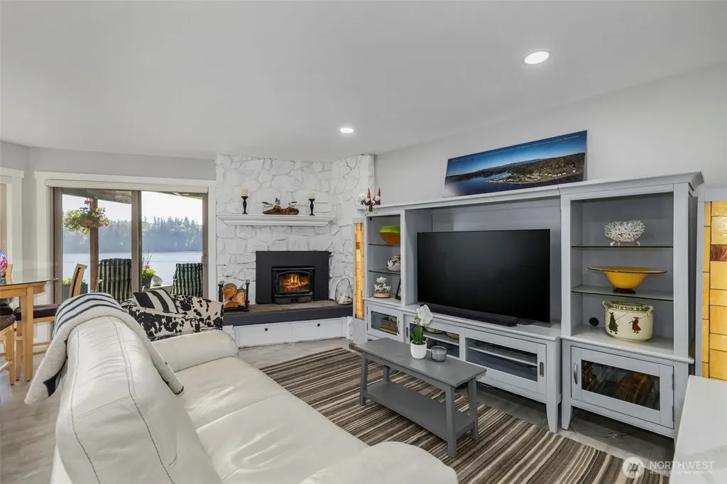 30 Admiralty Lane Port Ludlow WA 98365