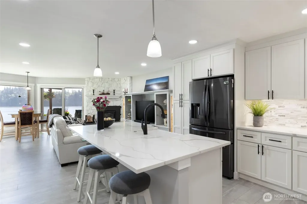 30 Admiralty Lane Port Ludlow WA 98365