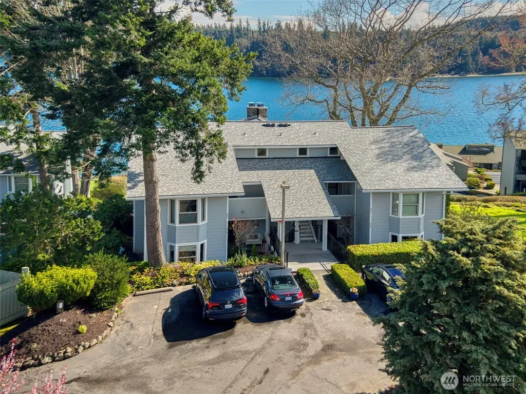 30 Admiralty Lane Port Ludlow WA 98365
