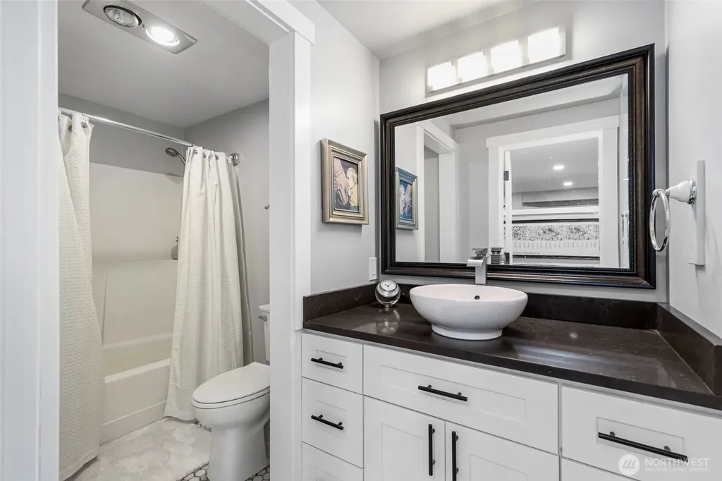 30 Admiralty Lane Port Ludlow WA 98365