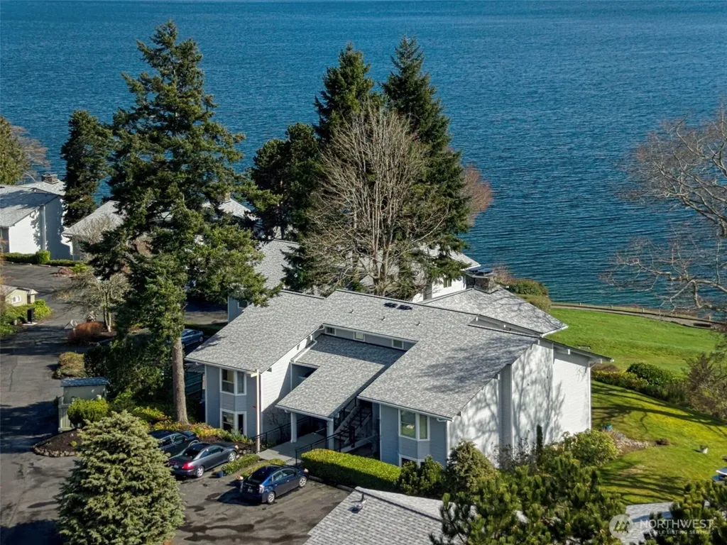 30 Admiralty Lane Port Ludlow WA 98365