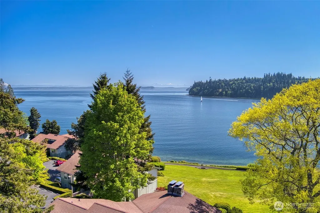30 Admiralty Lane Port Ludlow WA 98365
