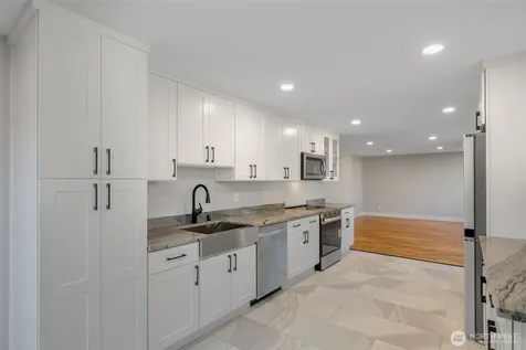 655 Union Ave NE Renton WA 98059
