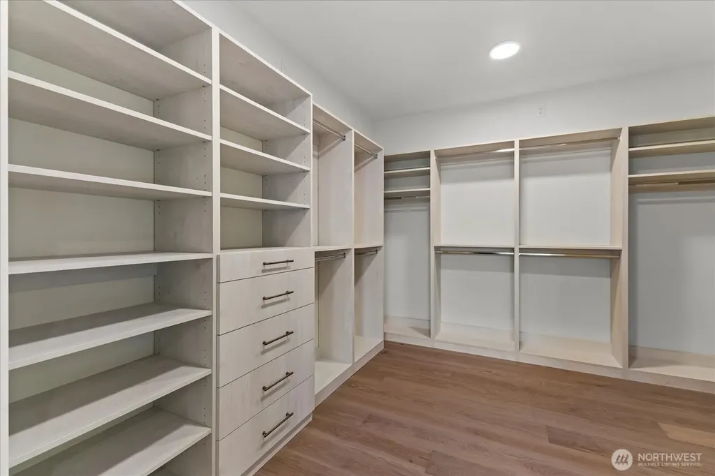 1020 107th Avenue SE Bellevue WA 98004