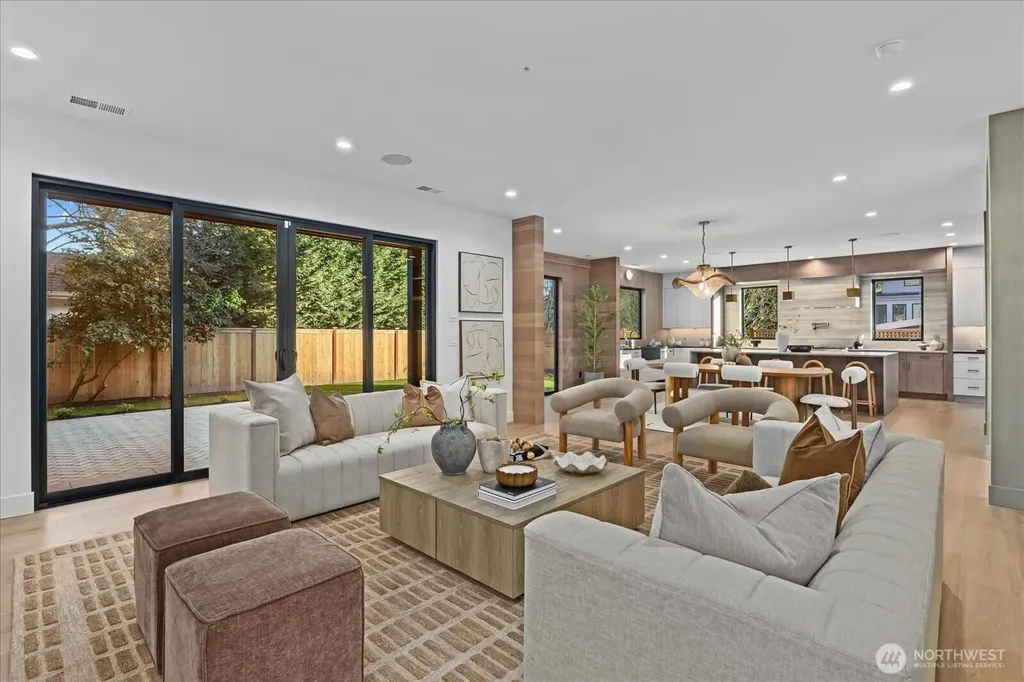 1020 107th Avenue SE Bellevue WA 98004