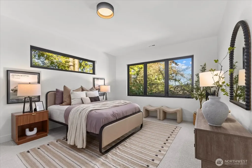 1020 107th Avenue SE Bellevue WA 98004