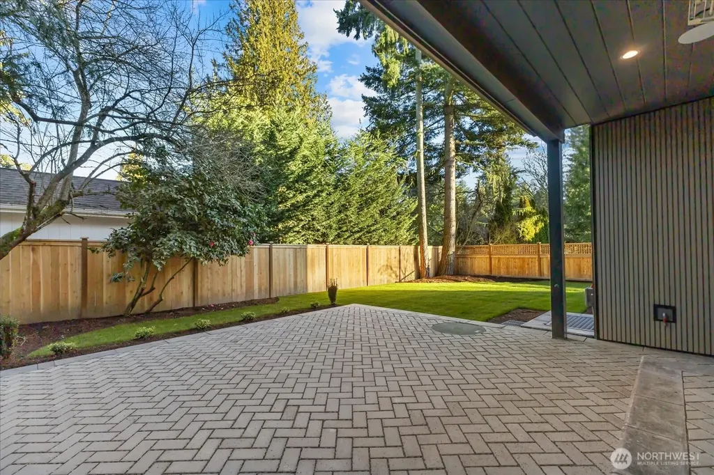 1020 107th Avenue SE Bellevue WA 98004
