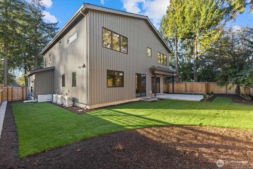 1020 107th Avenue SE Bellevue WA 98004