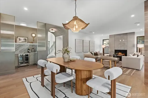 1020 107th Avenue SE Bellevue WA 98004