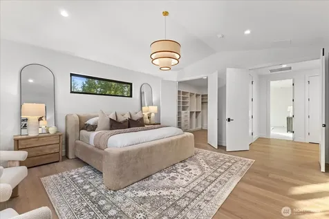 1020 107th Avenue SE Bellevue WA 98004