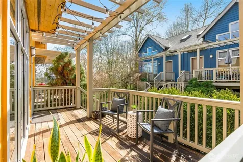 2815 24th Avenue S Seattle WA 98144