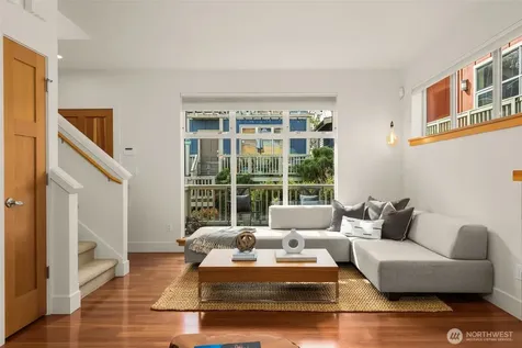 2815 24th Avenue S Seattle WA 98144