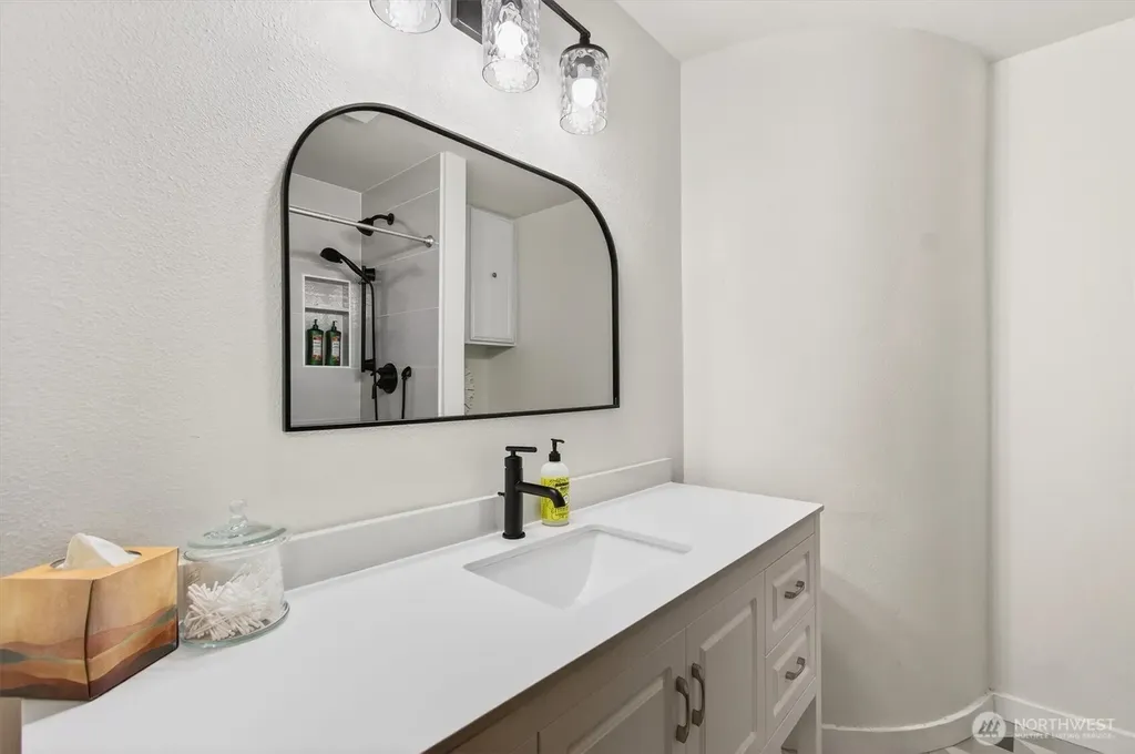 301 W Sunny Sands Cathlamet WA 98612