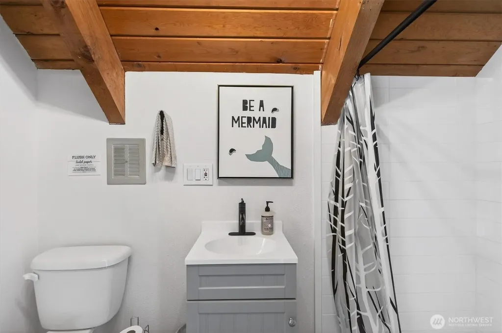 301 W Sunny Sands Cathlamet WA 98612