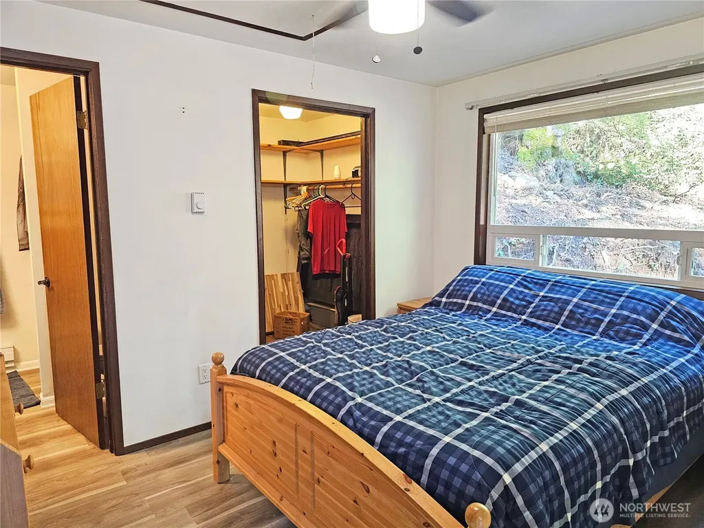 121 Bay View Avenue Brinnon WA 98320