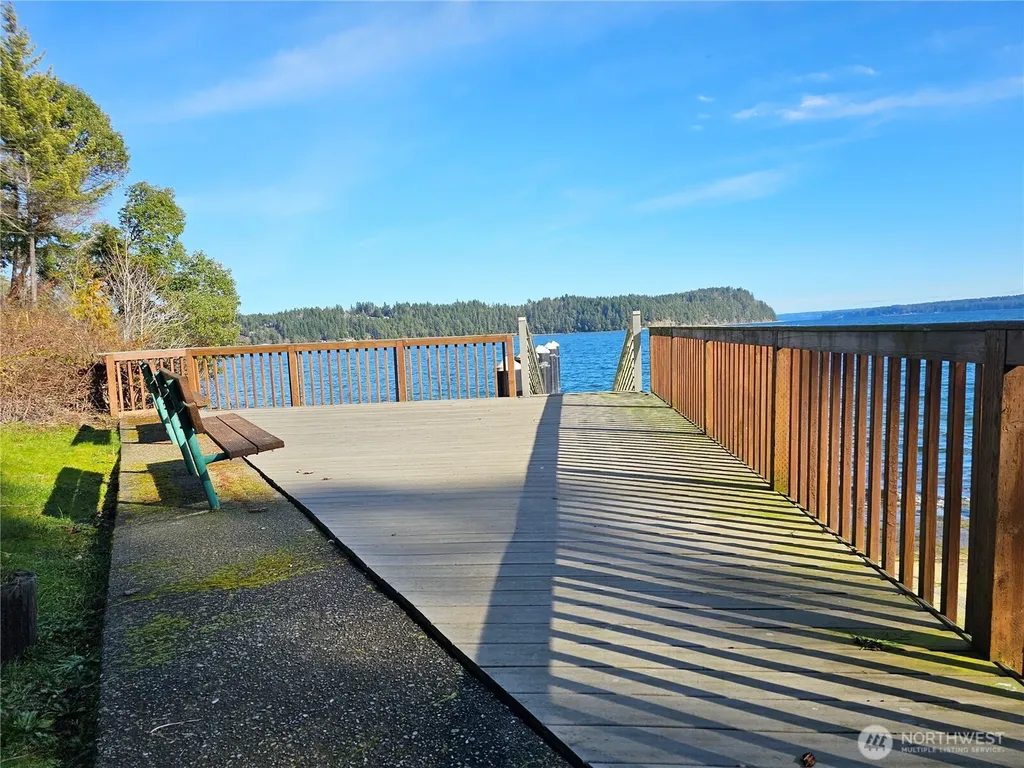 121 Bay View Avenue Brinnon WA 98320