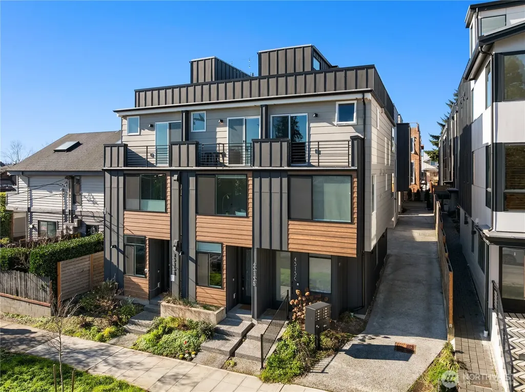 4515 Sunnyside Avenue N Seattle WA 98103