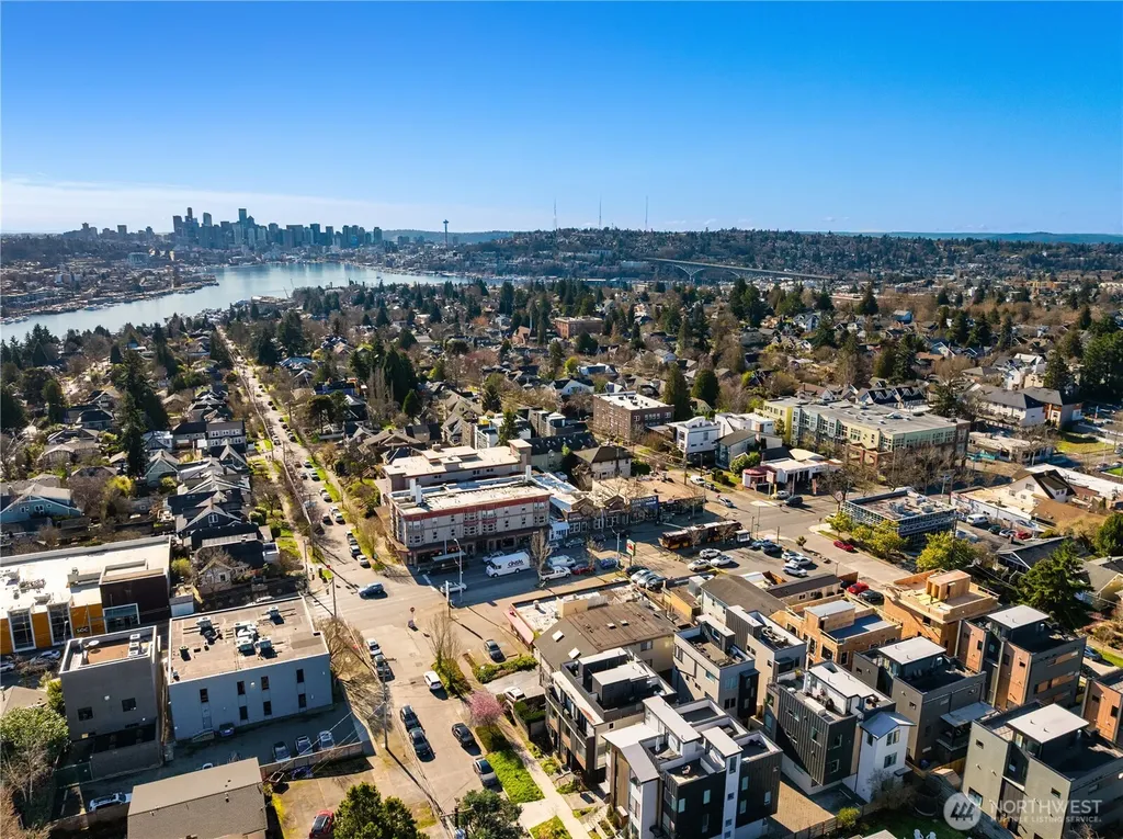 4515 Sunnyside Avenue N Seattle WA 98103