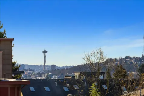 4515 Sunnyside Avenue N Seattle WA 98103
