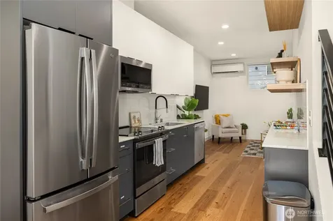 4515 Sunnyside Avenue N Seattle WA 98103