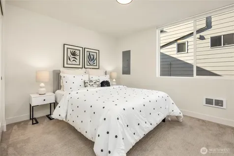 4515 Sunnyside Avenue N Seattle WA 98103