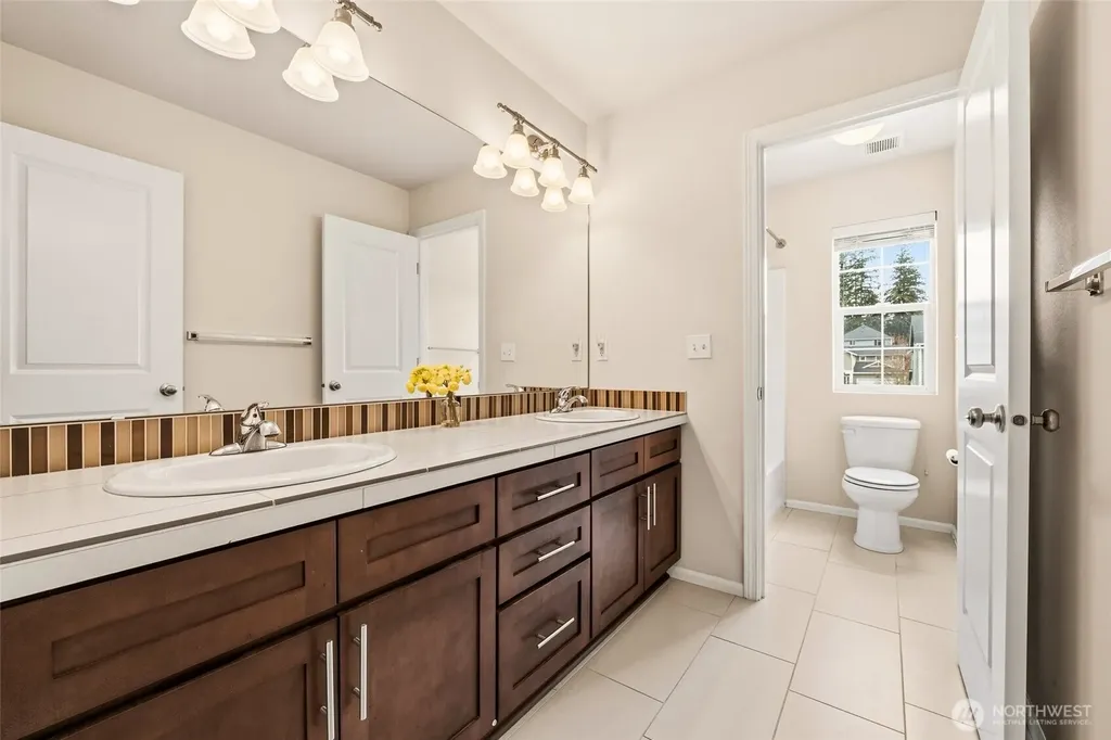 32355 48th Avenue S Auburn WA 98001