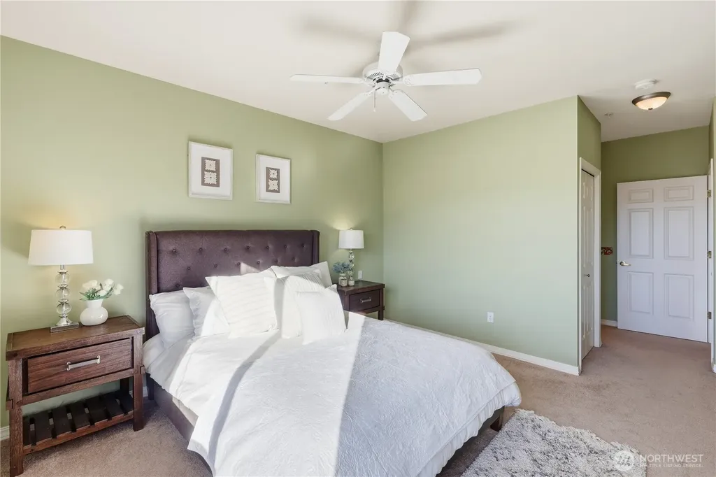 23007 Lakeview Drive Mountlake Terrace WA 98043