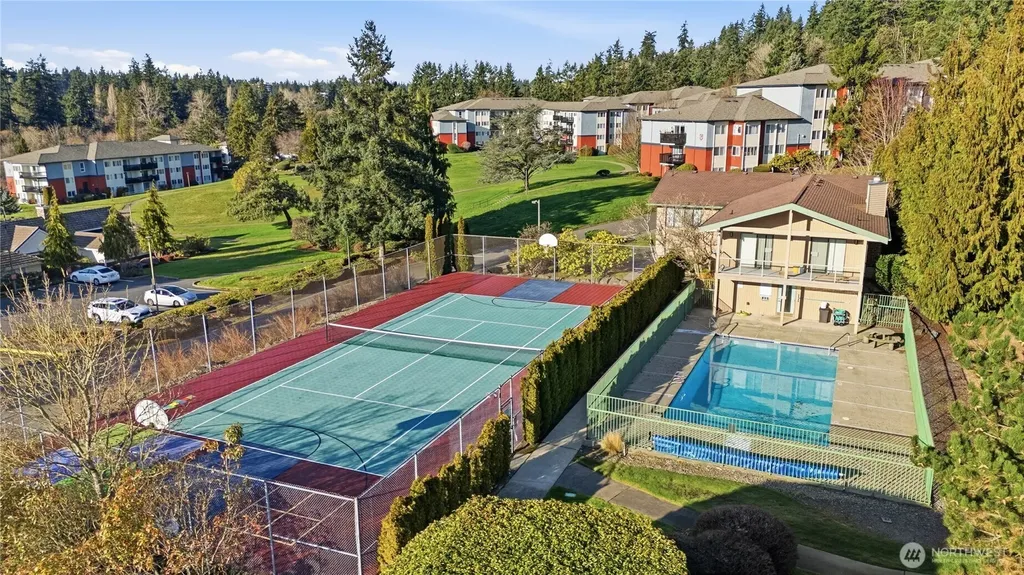 23007 Lakeview Drive Mountlake Terrace WA 98043