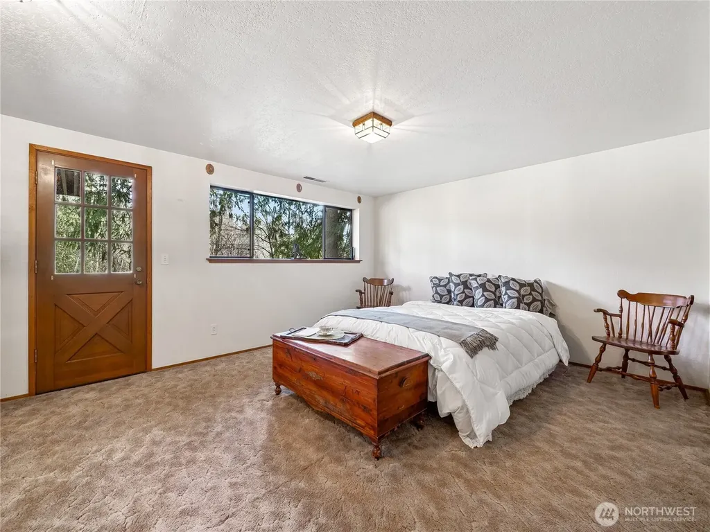 30703 SE 408th Street Enumclaw WA 98022