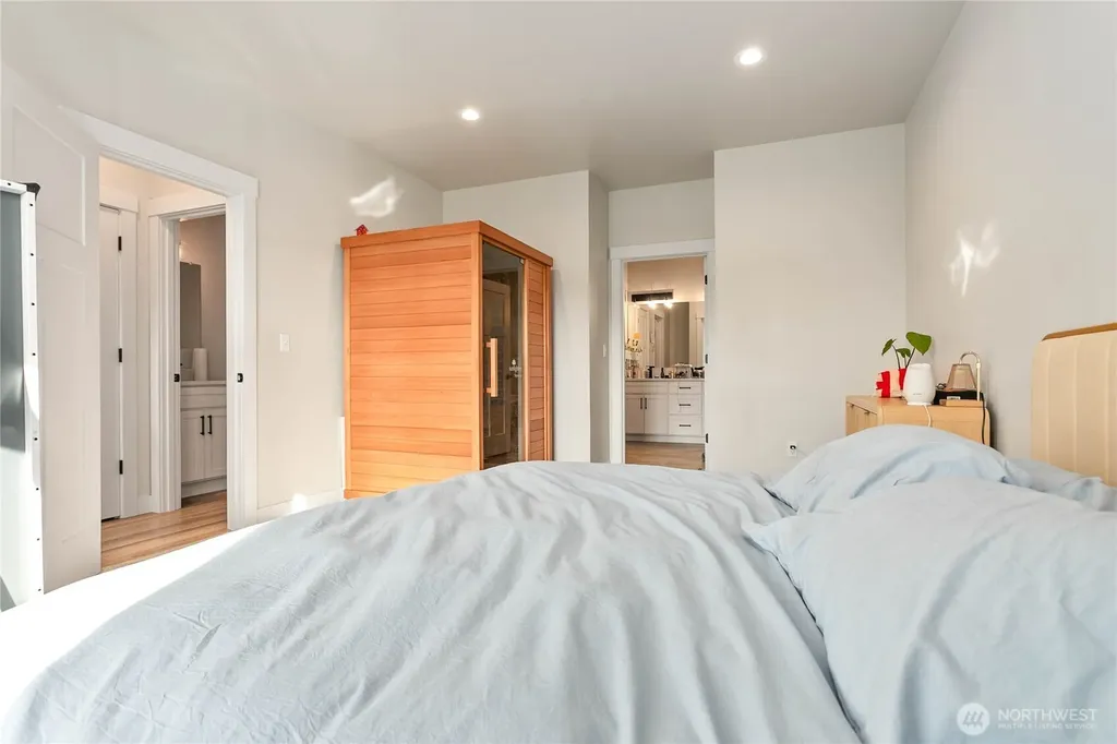 1713 Aaron Drive Lynden WA 98264