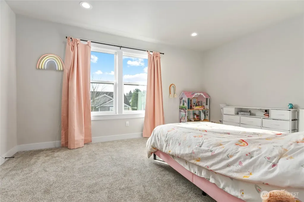 1713 Aaron Drive Lynden WA 98264