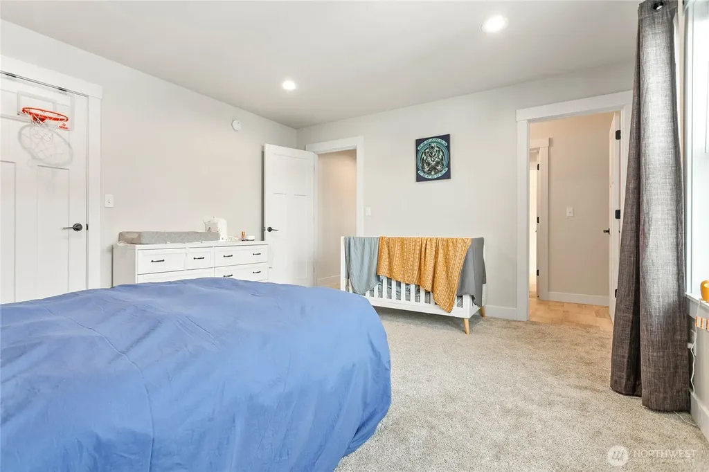 1713 Aaron Drive Lynden WA 98264