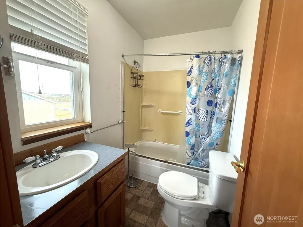 1083 Ocean Shores Boulevard SW Ocean Shores WA 98569