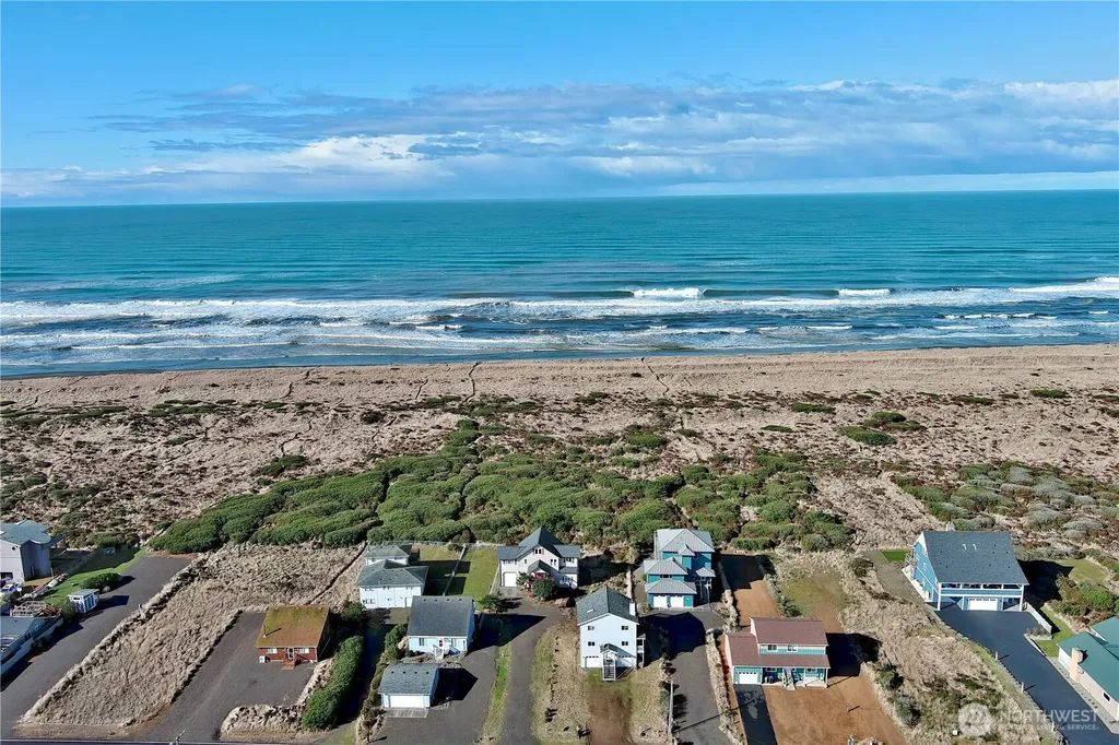 1083 Ocean Shores Boulevard SW Ocean Shores WA 98569