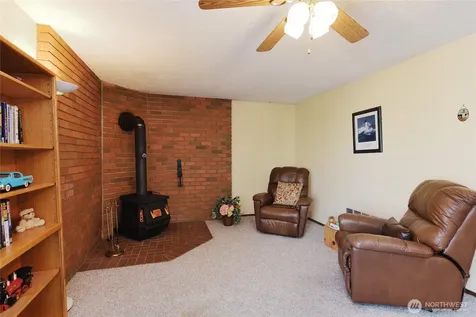 17719 54th Avenue W Lynnwood WA 98037