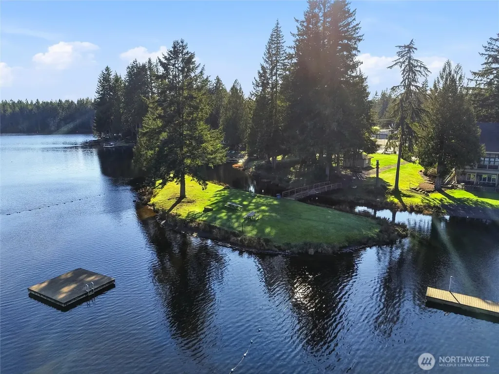 101 E Errigal Place Shelton WA 98584
