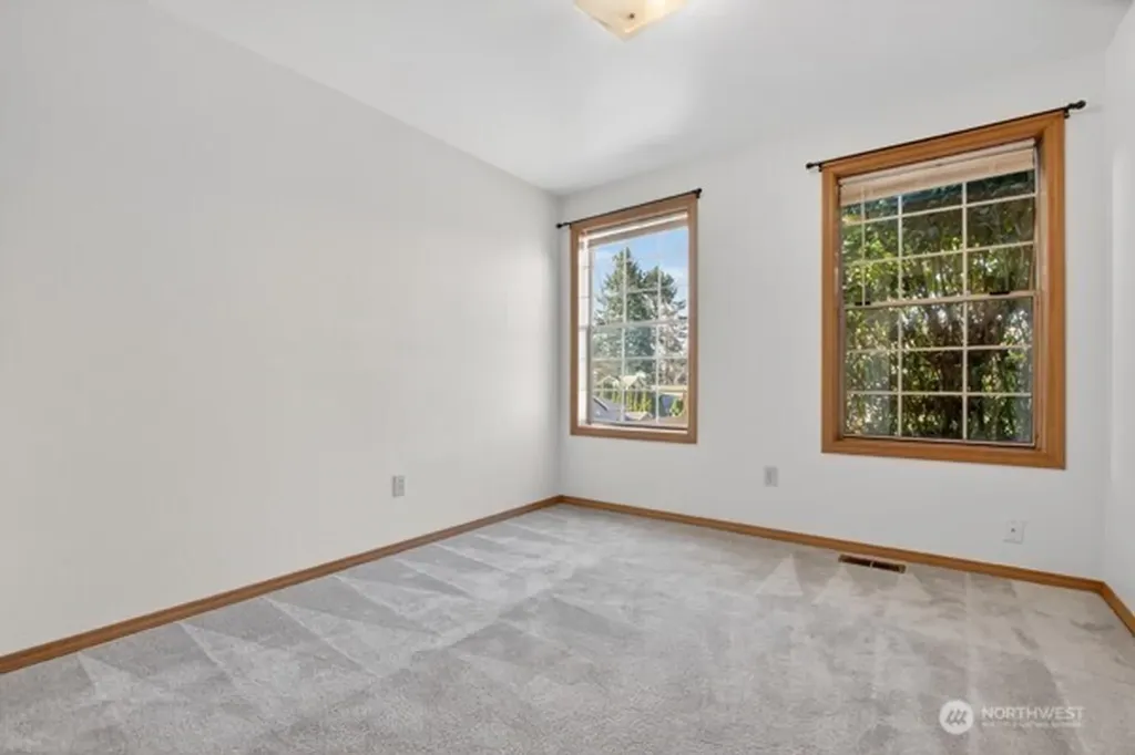 21622 120th Avenue SE Kent WA 98031