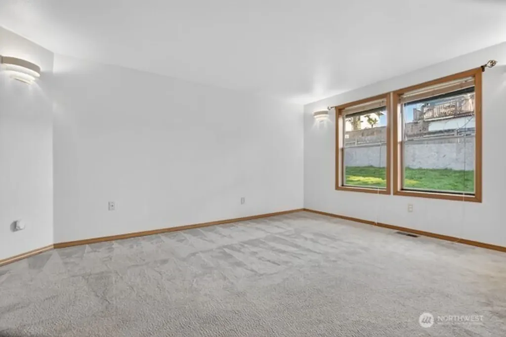 21622 120th Avenue SE Kent WA 98031