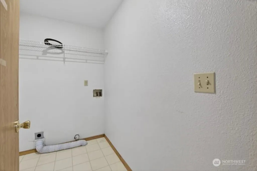 21622 120th Avenue SE Kent WA 98031