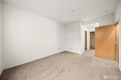 4020 S 222nd Place Kent WA 98032